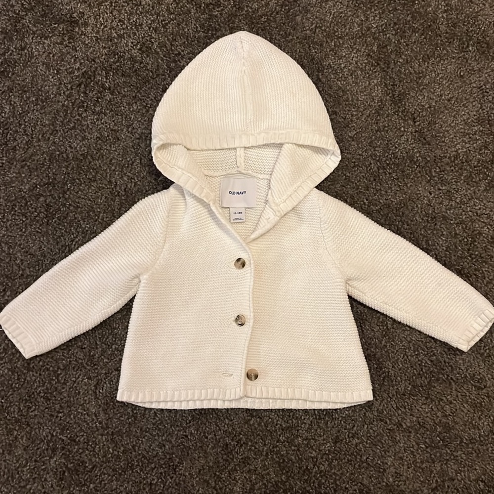 Baby sweater w/ hood